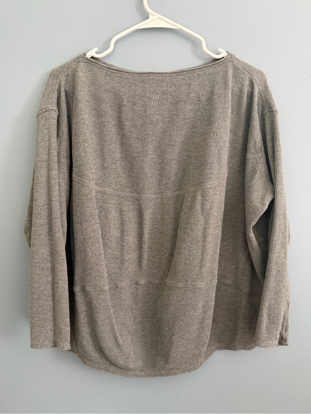 Lululemon Gray Waffle Knit Back in Action - Picture 8 of 9
